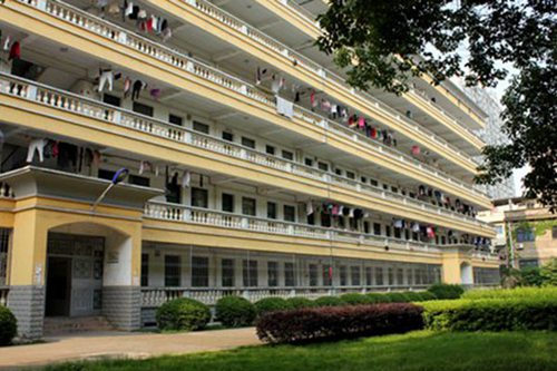 萍乡2023年读银行服务与管理专业去哪所学校好