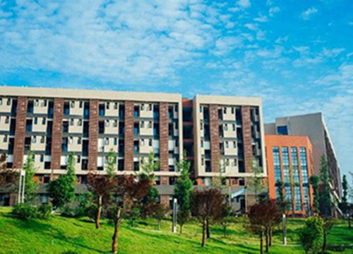 2023年河南数控技术应用专业中专学校推荐 哪所学校好